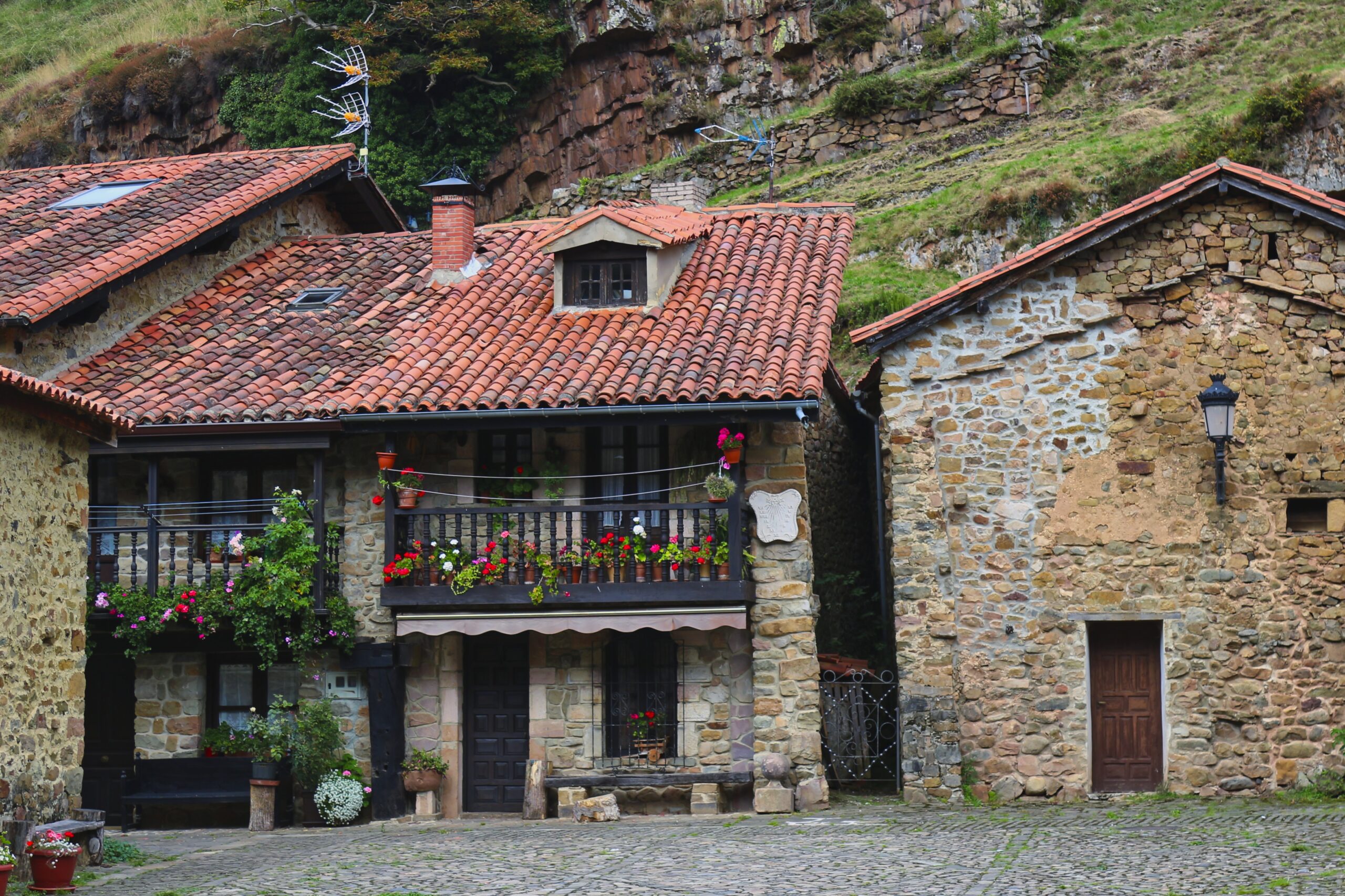 Bárcena Mayor is a town in the municipality of Los Tojos, Cantabria, Spain.